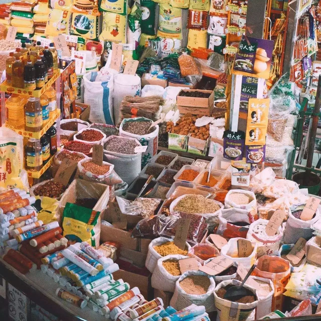 篆新市場管理權收回引關注，商戶經營不變美食依舊